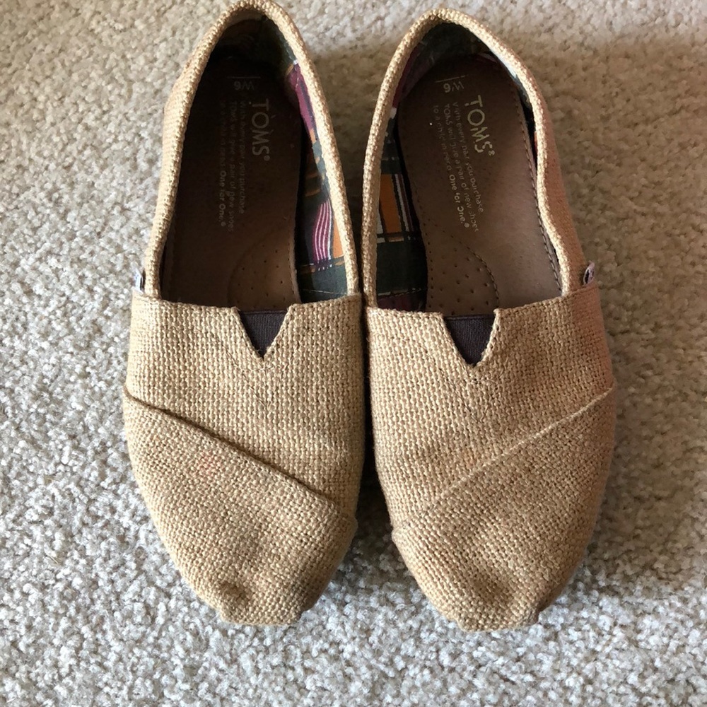 Canvas Toms